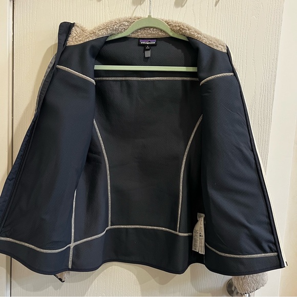 Patagonia Classic Retro Fleece Jacket - Picture 8 of 13